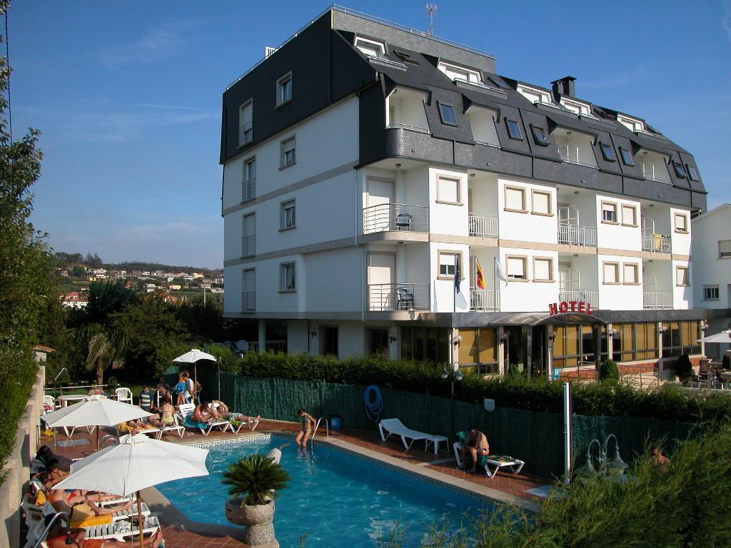 Hotel Pineiro 2 Estrellas Superior А-Лансада Экстерьер фото